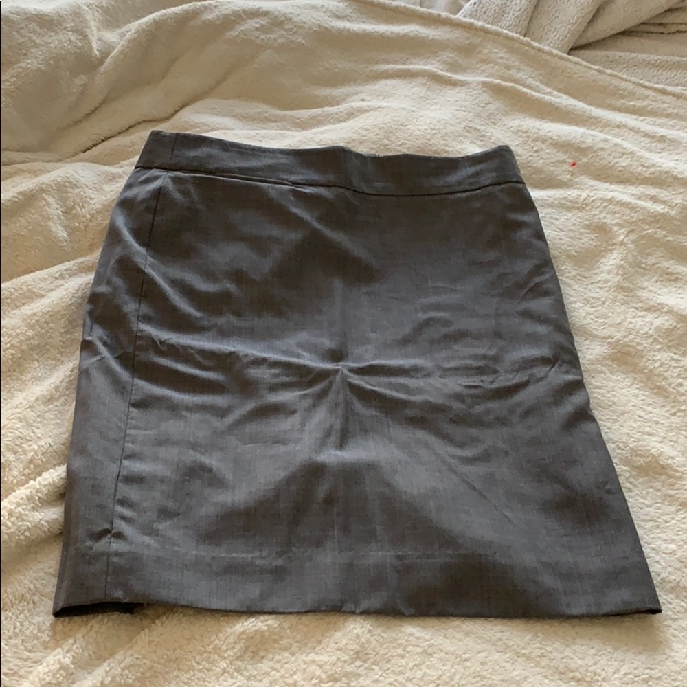 Grey pencil skirt